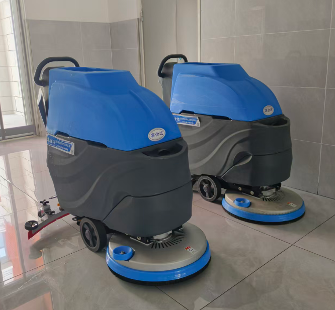 集合达手推式洗地机地面清洁